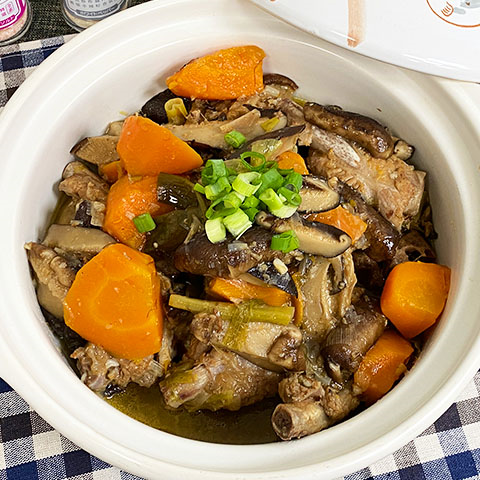 香菇滷排骨